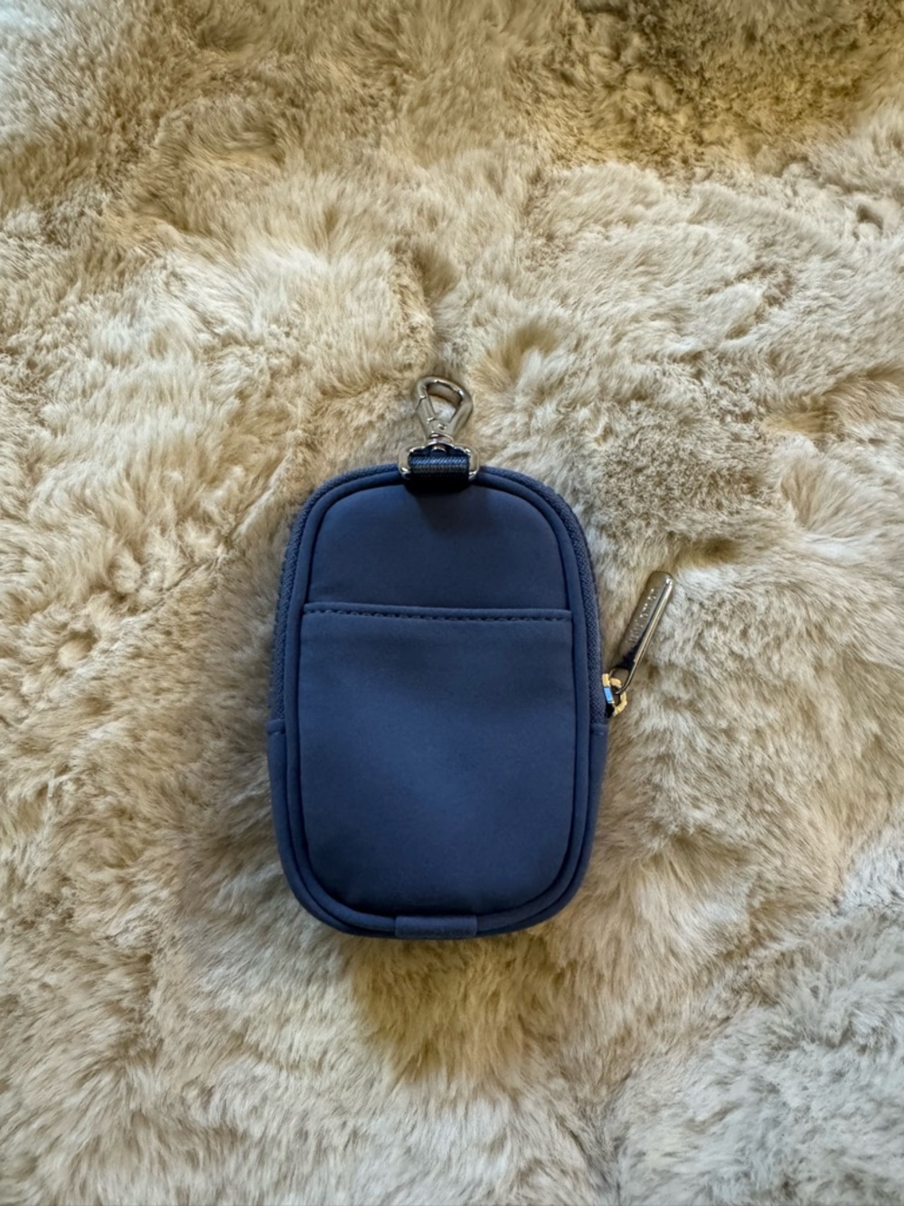 NWOT Lululemon Clippable Nano Pouch - Picture 3 of 4